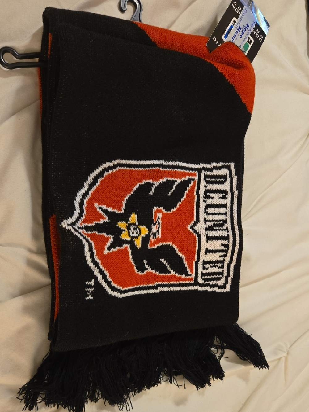 Black & Orange Detroit Red Wings Scarf with Crest